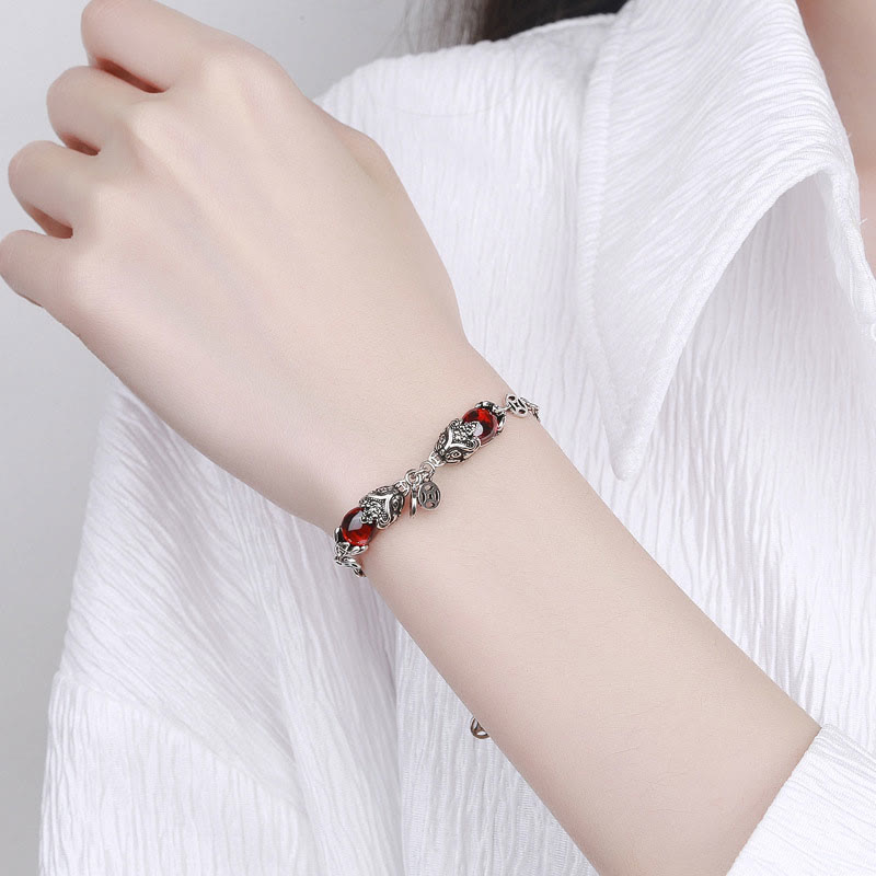 Pulsera de cadena protectora con moneda de cobre y doble PiXiu de granate y piedras de Buda