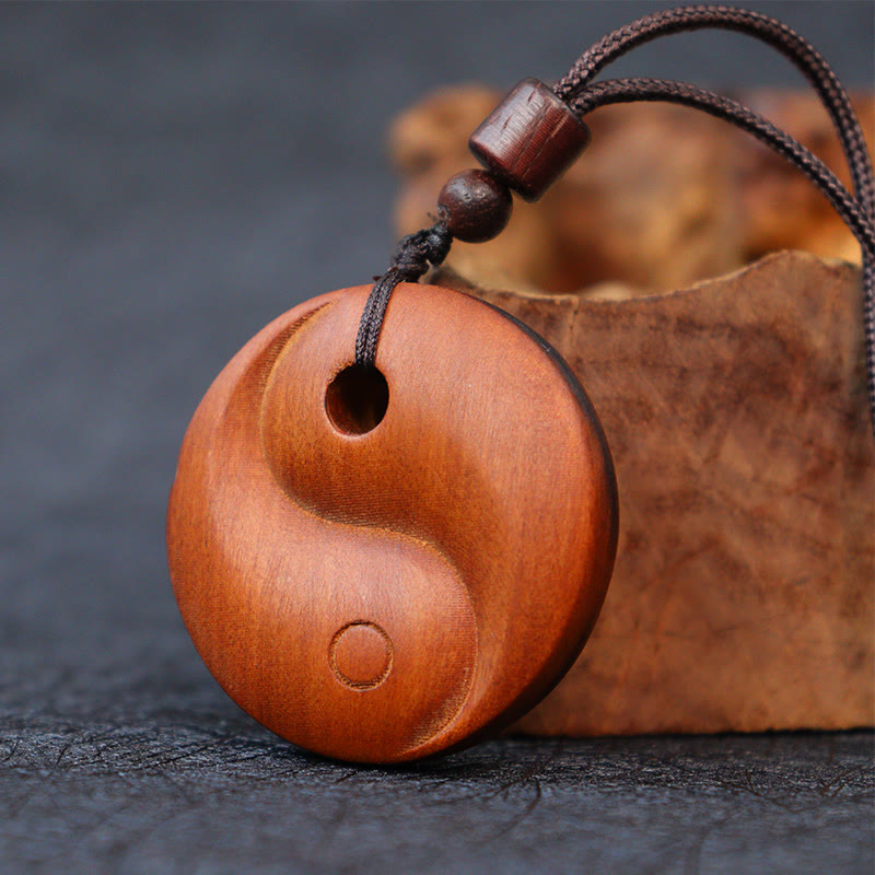 Collar con colgante de protección de la suerte con piedras de Buda, madera de azufaifo impactada por un rayo y Yin Yang