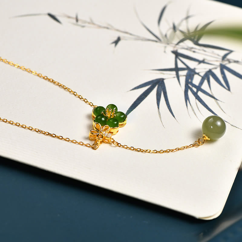Collar con colgante de la suerte con diseño de flor de ciruelo y jade cian hetiano en plata de ley 925 con piedras de Buda