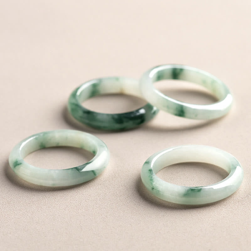 Anillo de jade verde natural con piedras de Buda para la suerte y la abundancia