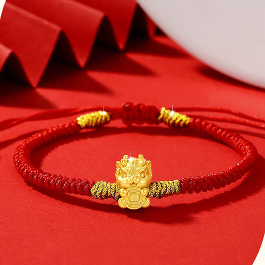 Pulsera trenzada de hilo rojo hecha a mano con monedas de cobre del Año del Dragón en plata de ley 999 y piedras de Buda.