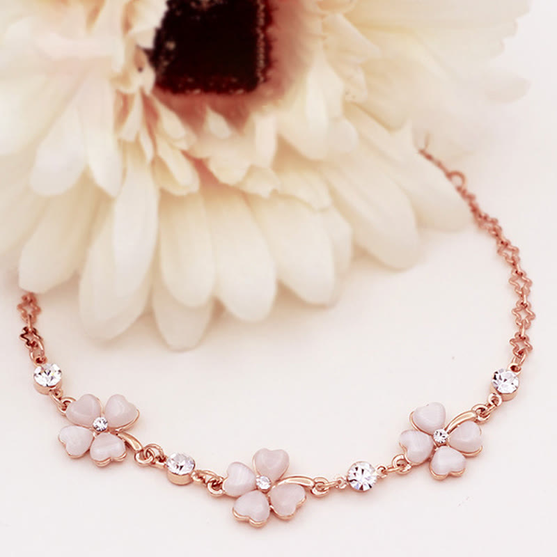 Pulsera de cadena de amor con trébol de cuatro hojas y cristales rosas de Buddha Stones