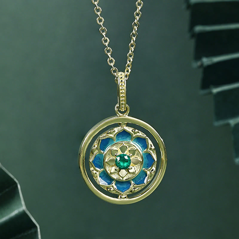 Collar con colgante giratorio de plata de ley 925 con diseño de flor de loto y circonitas florales y piedras de Buda