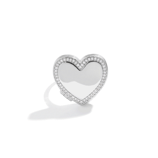 Anillo con medallón de corazón personalizado