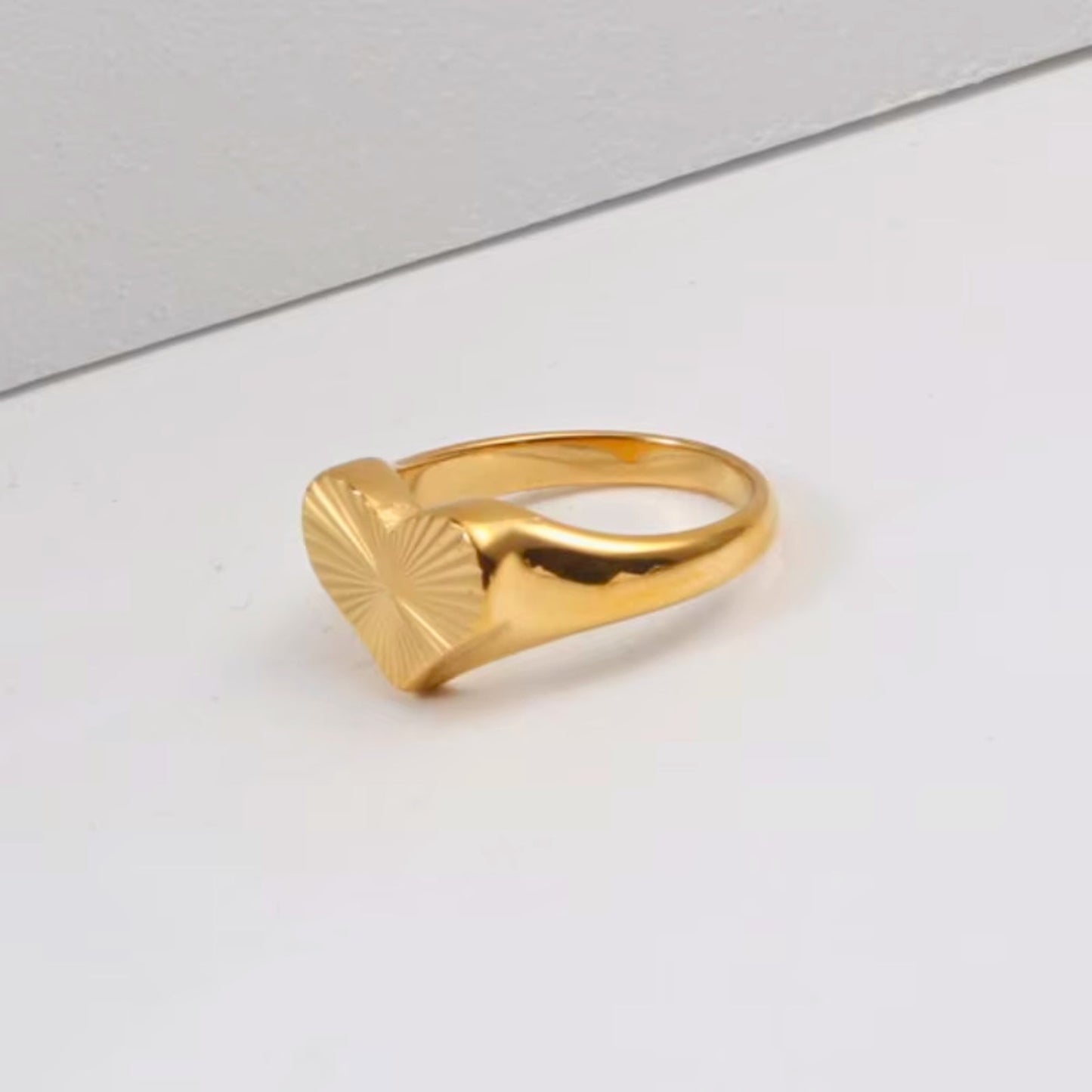 Heart Sunburst Signet Ring