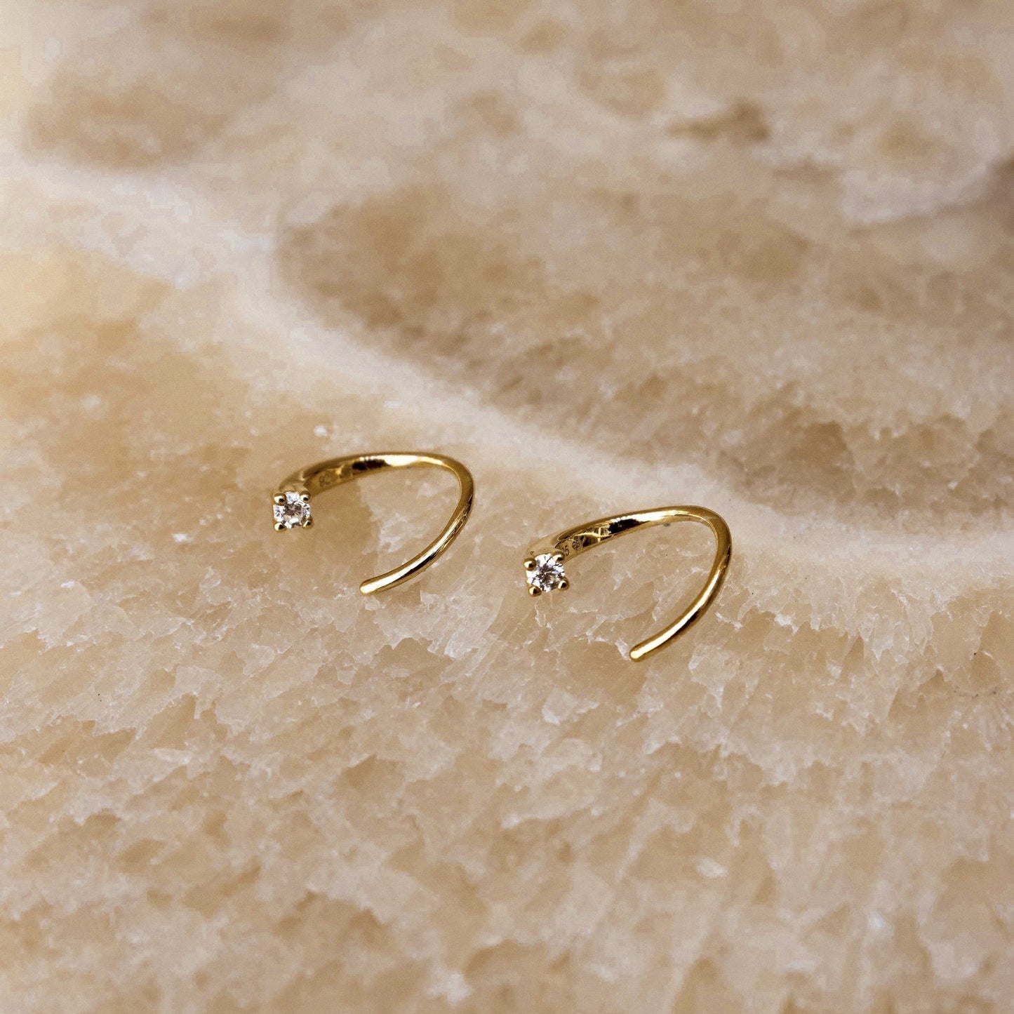 Jady Wire Diamond Creolen