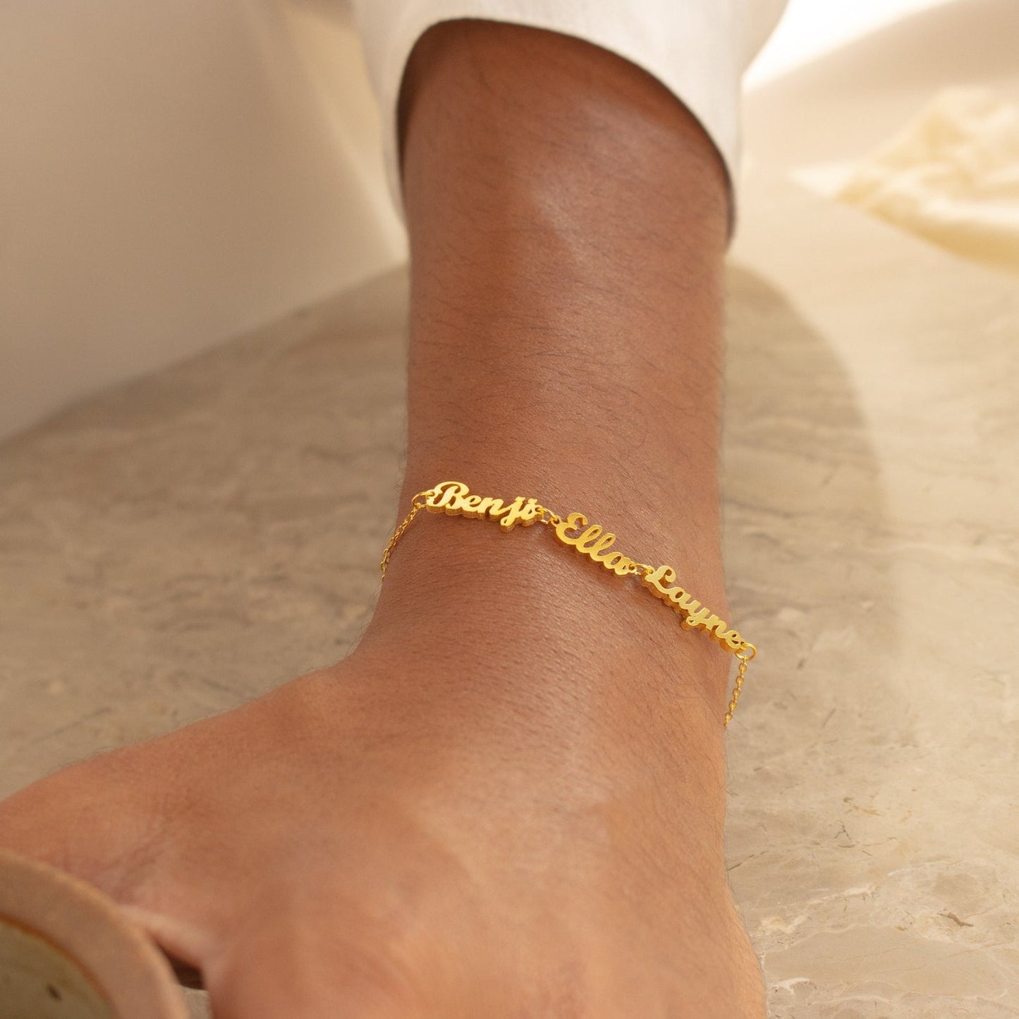 Pulsera con varios nombres de Londres