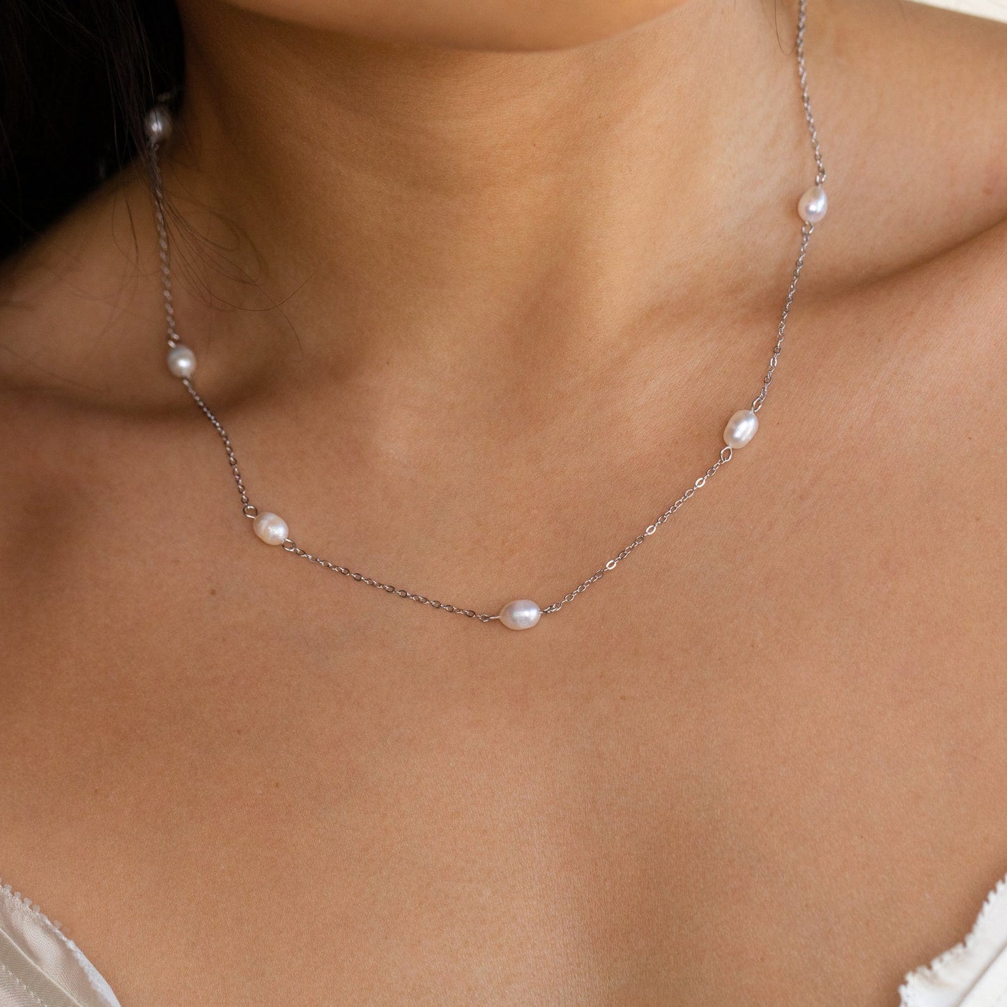 Collar de la estación de Anna Pearl