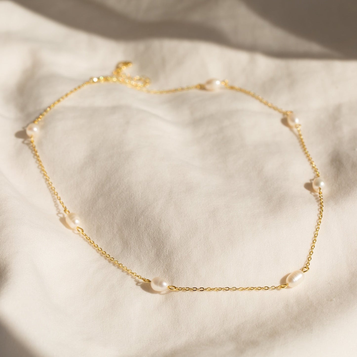 Collar de la estación de Anna Pearl