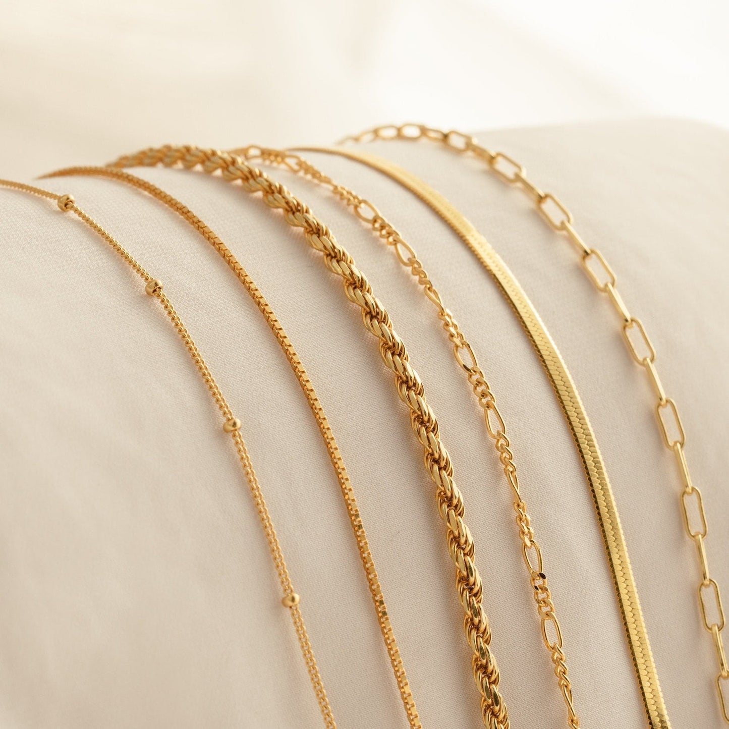 Cadenas de pulseras esenciales