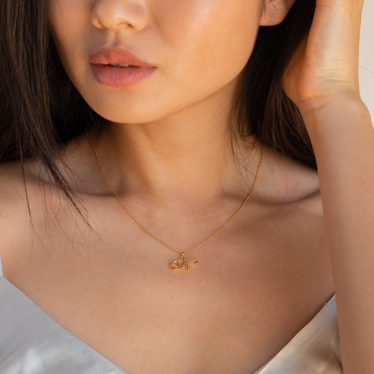Collar con letras de Davina