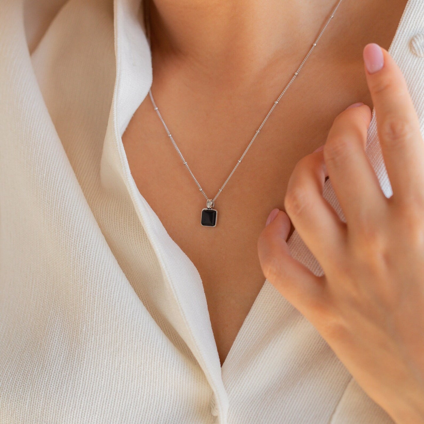 Collar negro Waverly