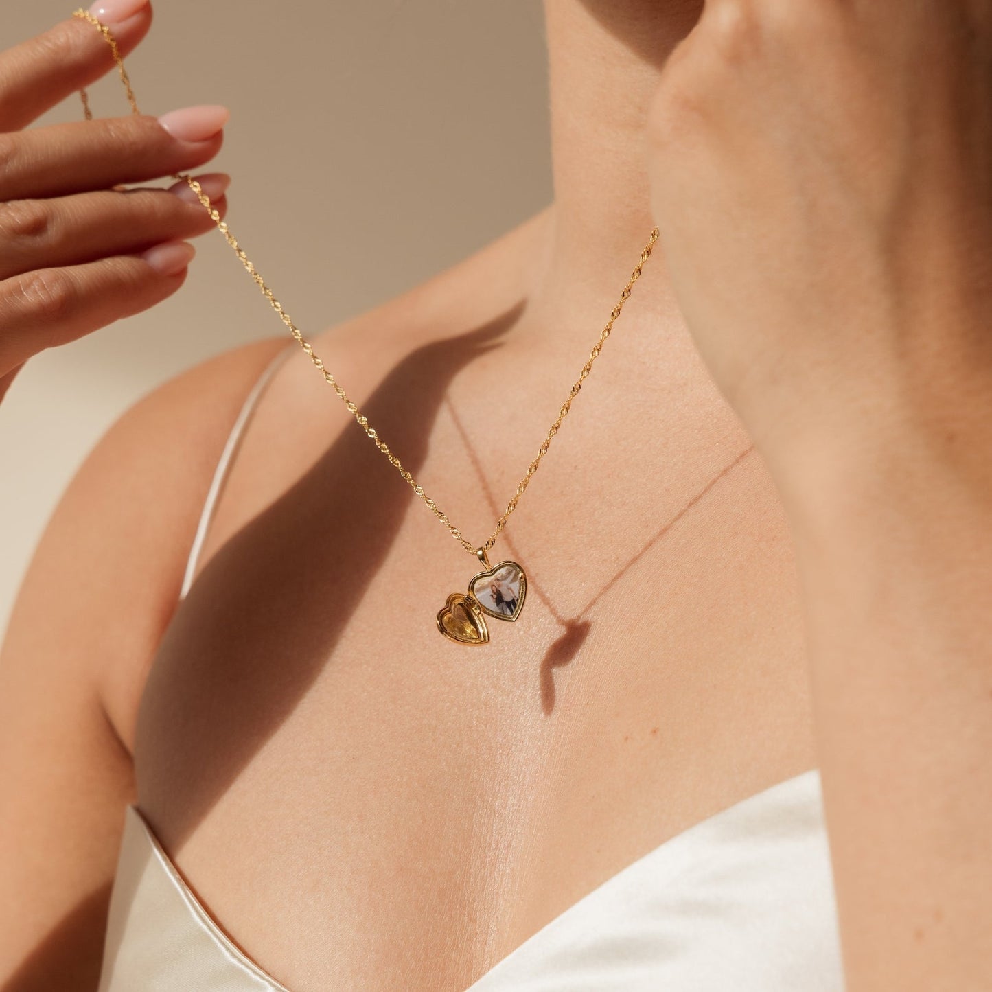 Collares con medallón de amor infinito