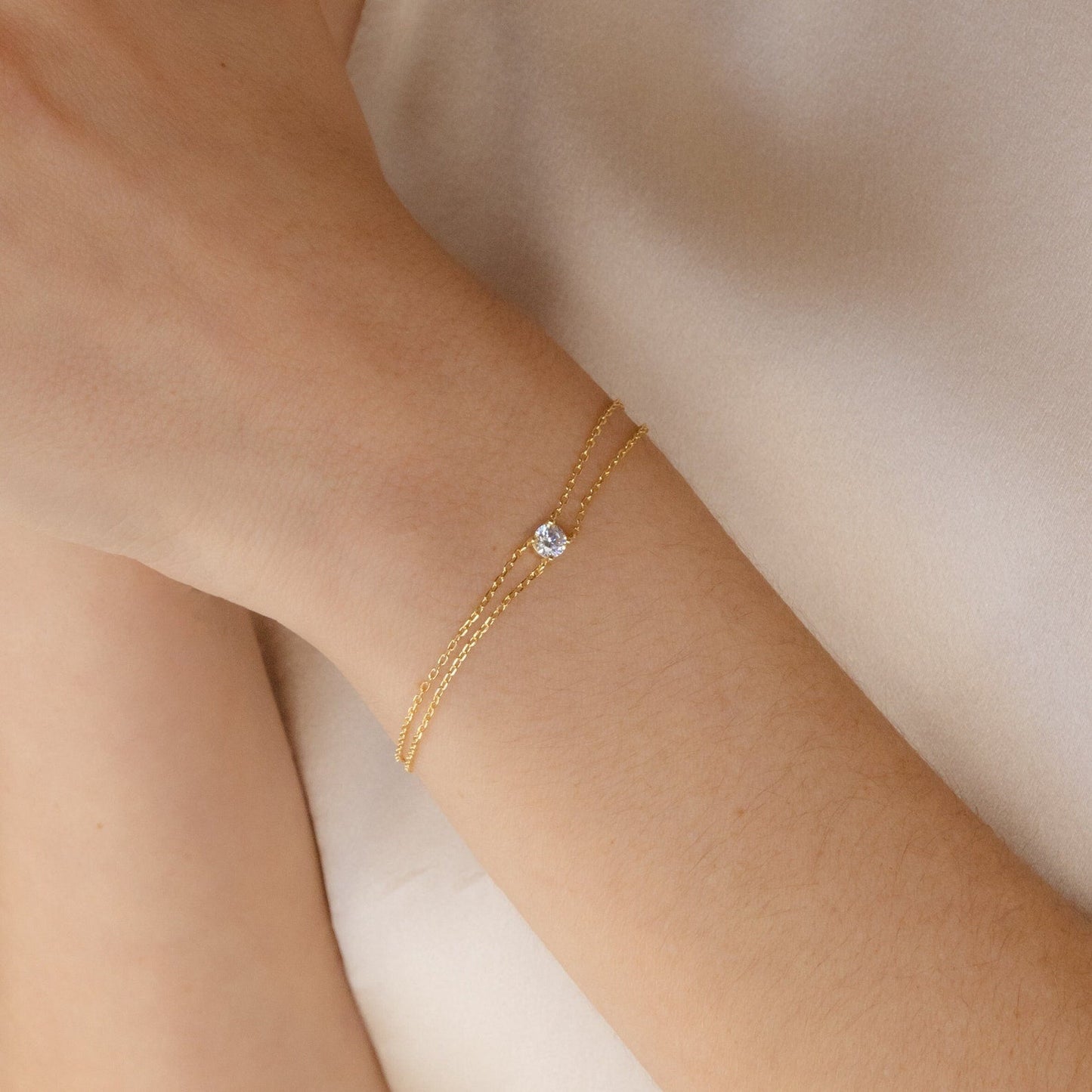 Pulsera de diamantes con cadena doble