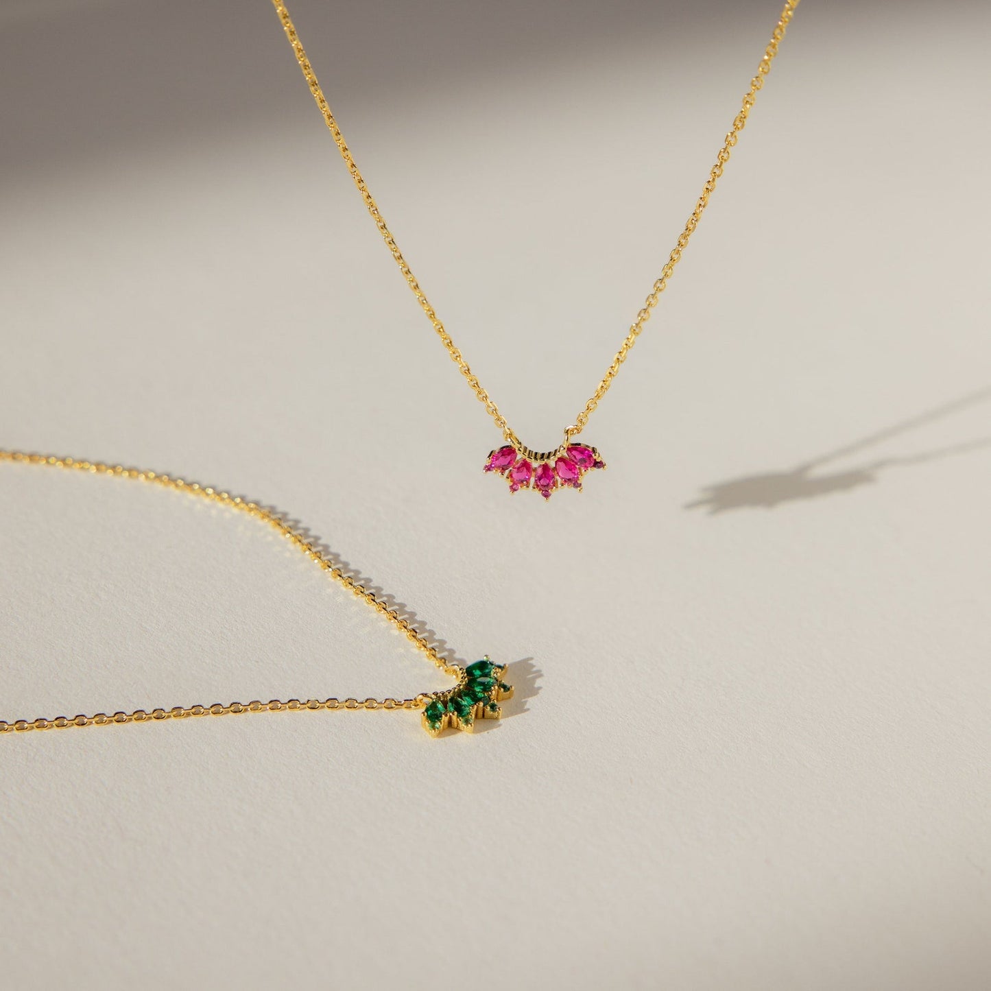Collar con piedra de nacimiento de marquesa