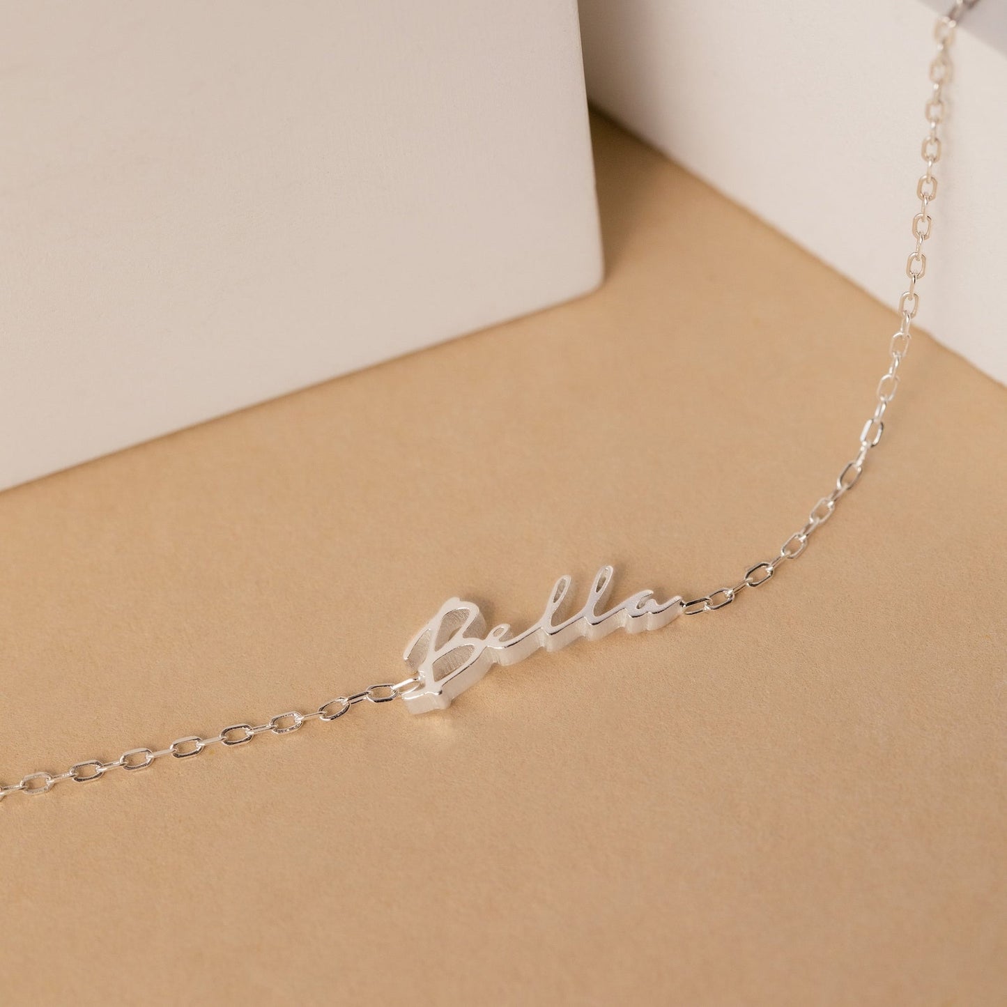 Pulsera con nombre pequeño de Venecia