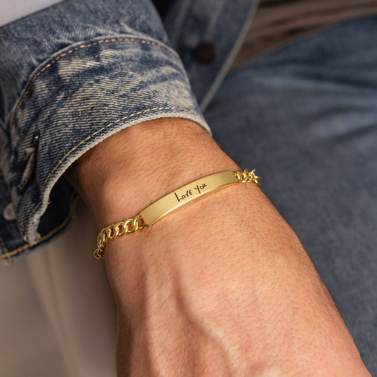 Pulsera de barra grabada para hombre