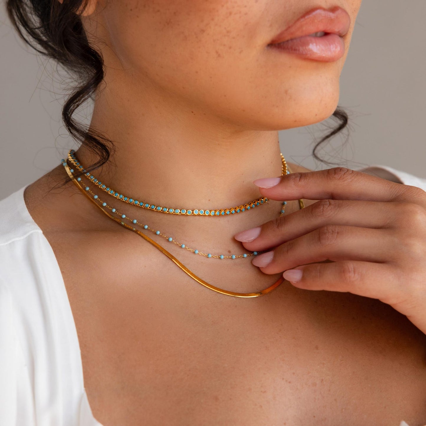 Collar de tenis con bisel turquesa