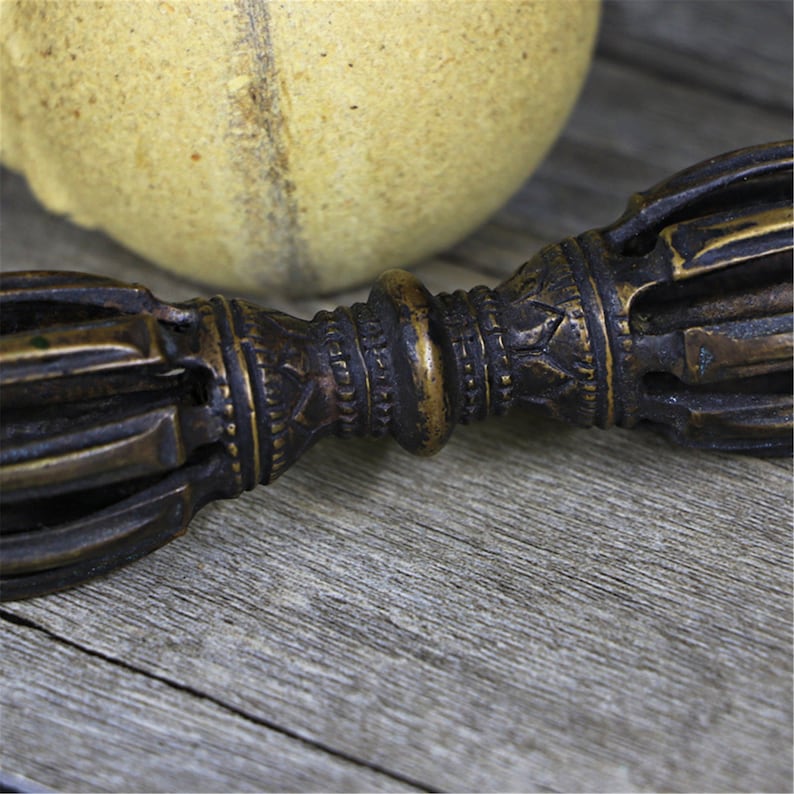 Powerful Vintage Vajra Dorje,Tibetan Tantric Buddhism (Vajrayana) Ritual Implement,Weapon of the Godhead,Handmade in Nepal