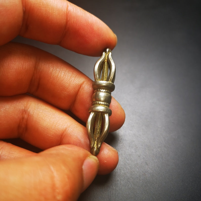 Vintage Five--pronged Vajra Dorje,Tibetan Buddhism (Vajrayana) Ritual Implement,Made of Tibetan Silver