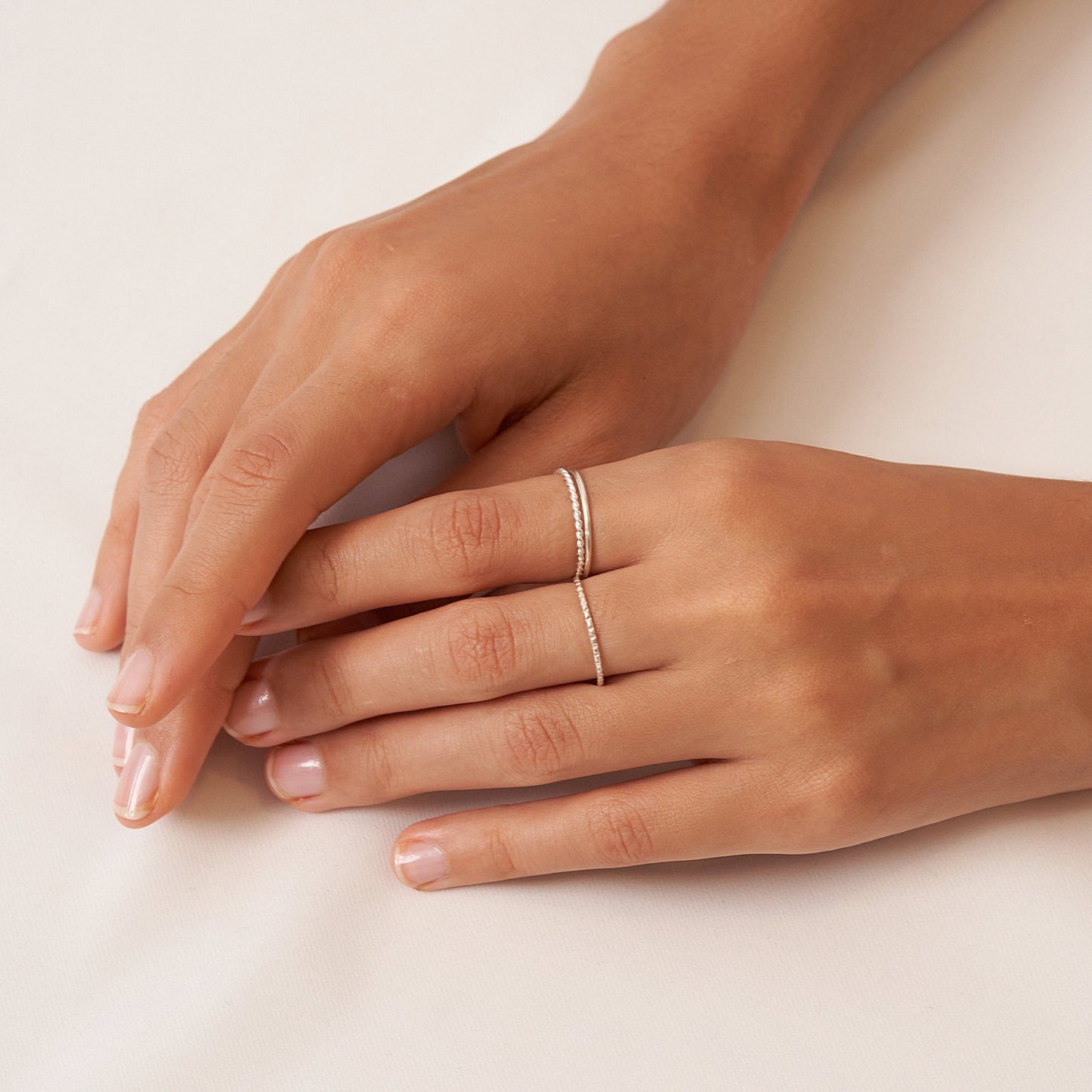 Juego de anillos apilables finos