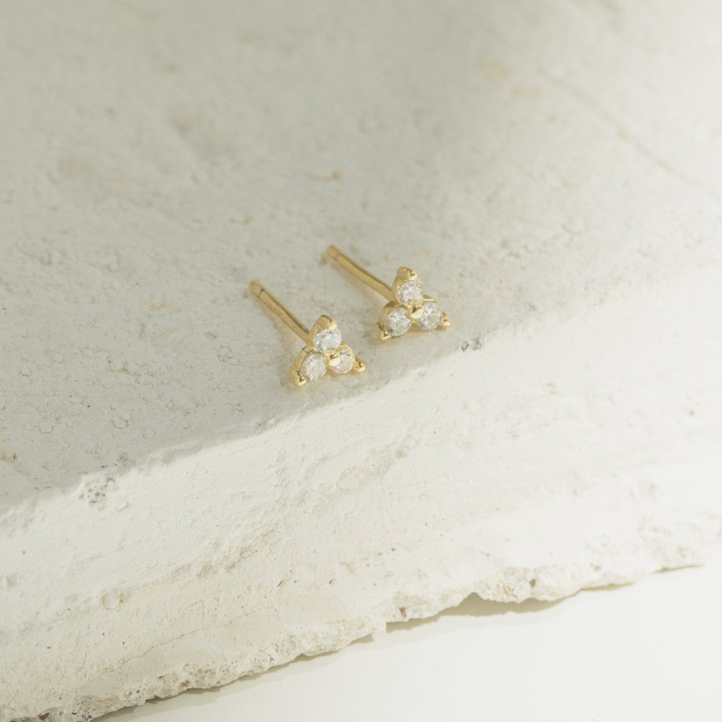 Mini-Lilien-Ohrstecker