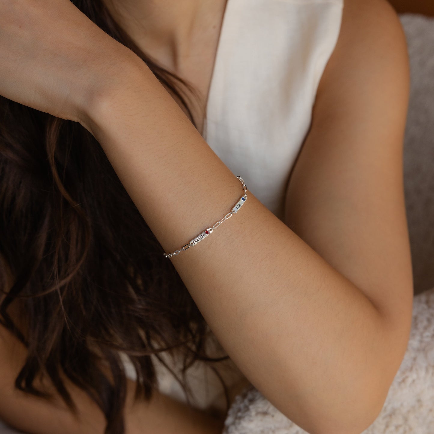 Mini pulsera con nombre y piedra de nacimiento