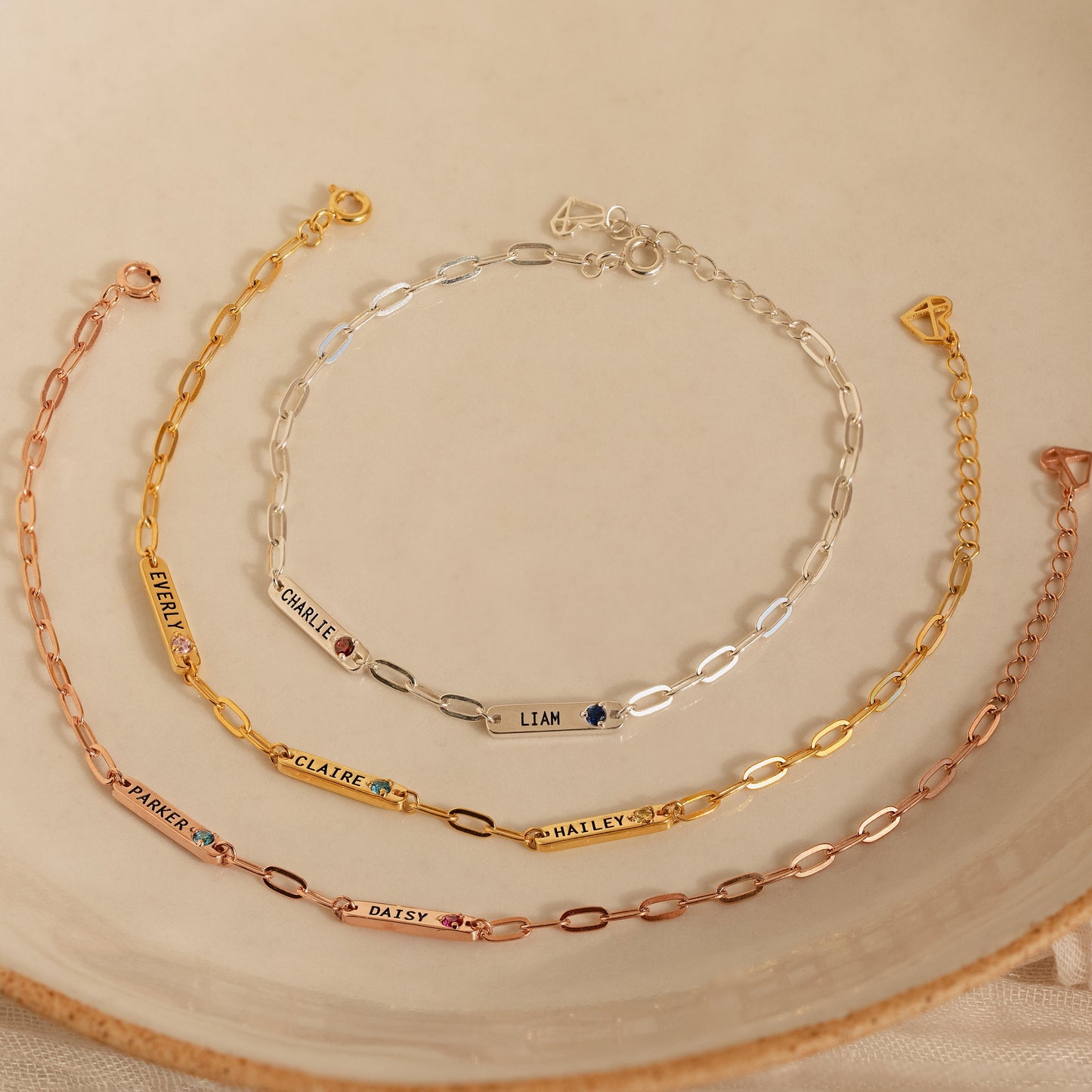 Mini pulsera con nombre y piedra de nacimiento