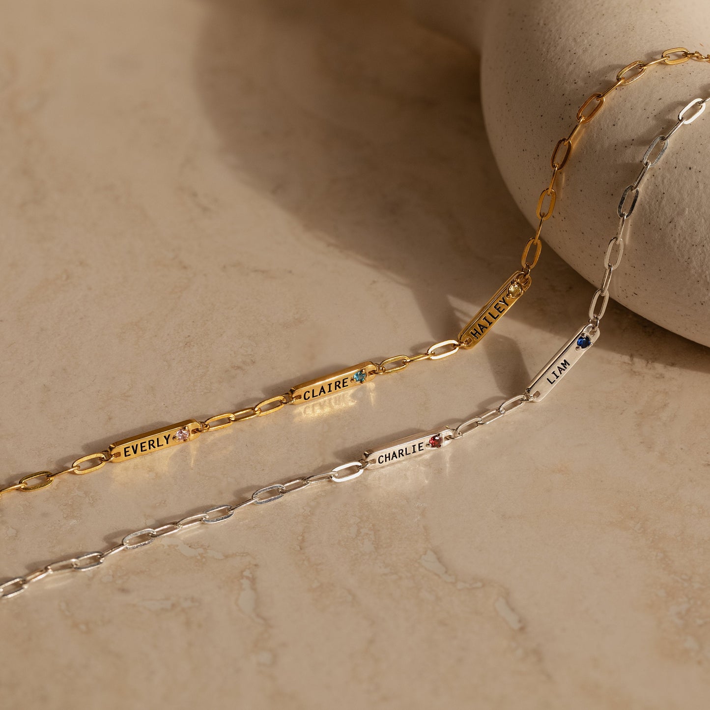Mini pulsera con nombre y piedra de nacimiento