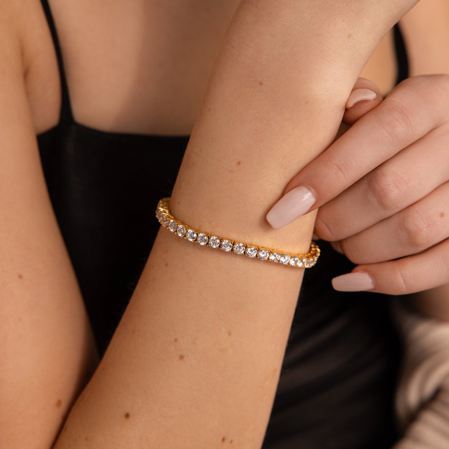 Pulsera de tenis con diamantes llamativos