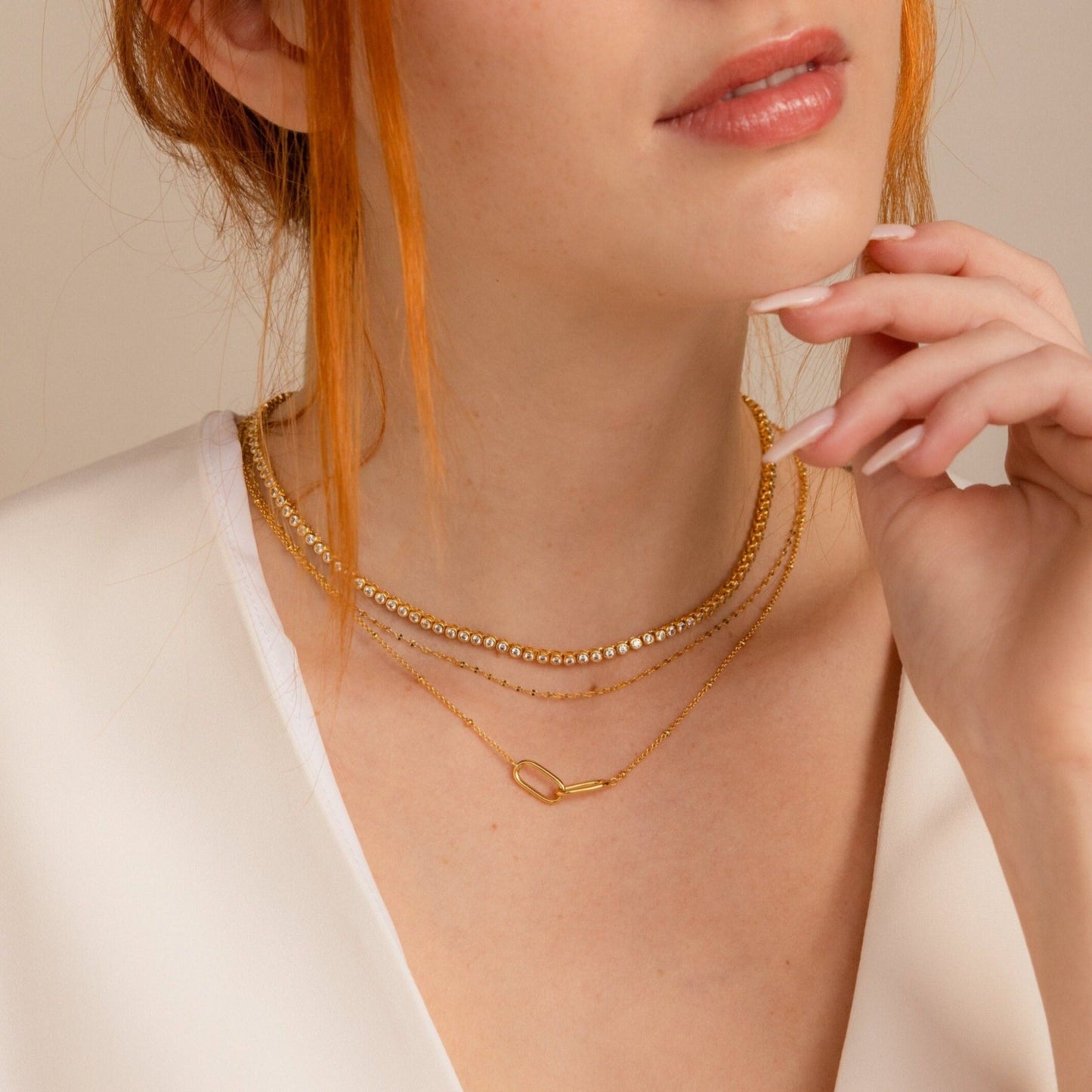 Collar de tenis con bisel de diamantes