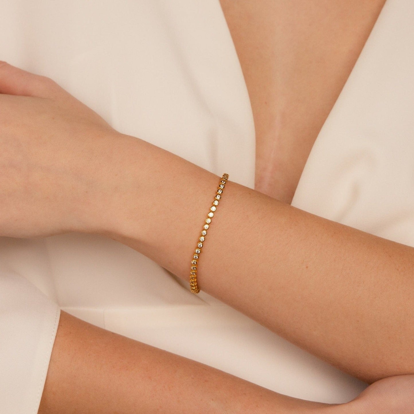 Pulsera de tenis con bisel de diamantes