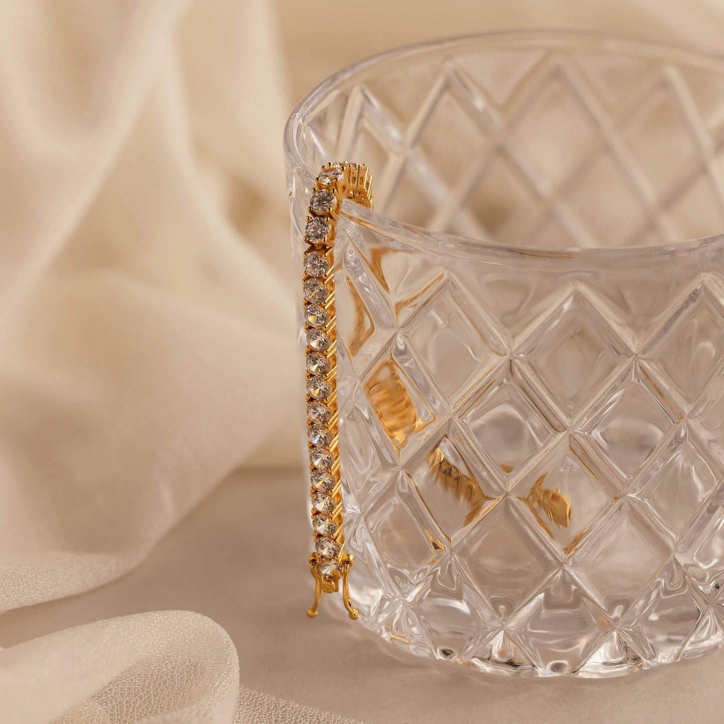 Pulsera de tenis con diamantes llamativos