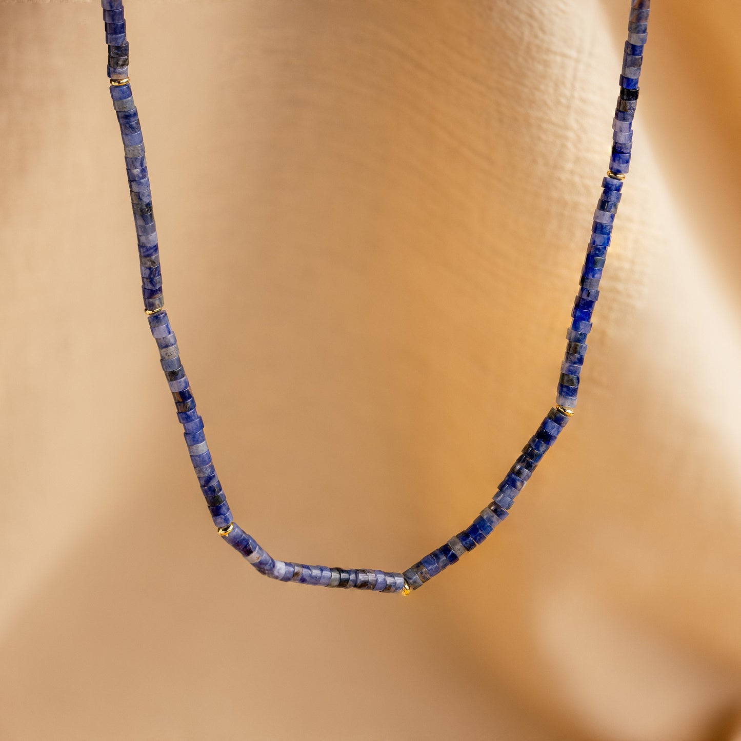 Collar de cuentas de tanzanita