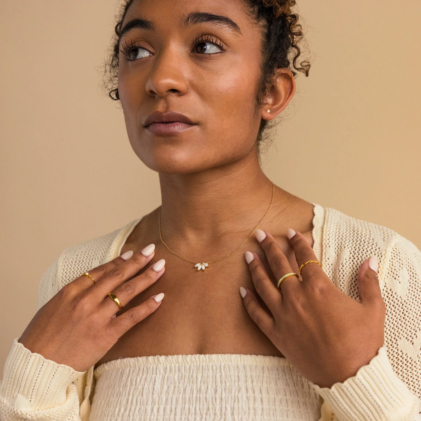 Collar marquesa de ópalo blanco