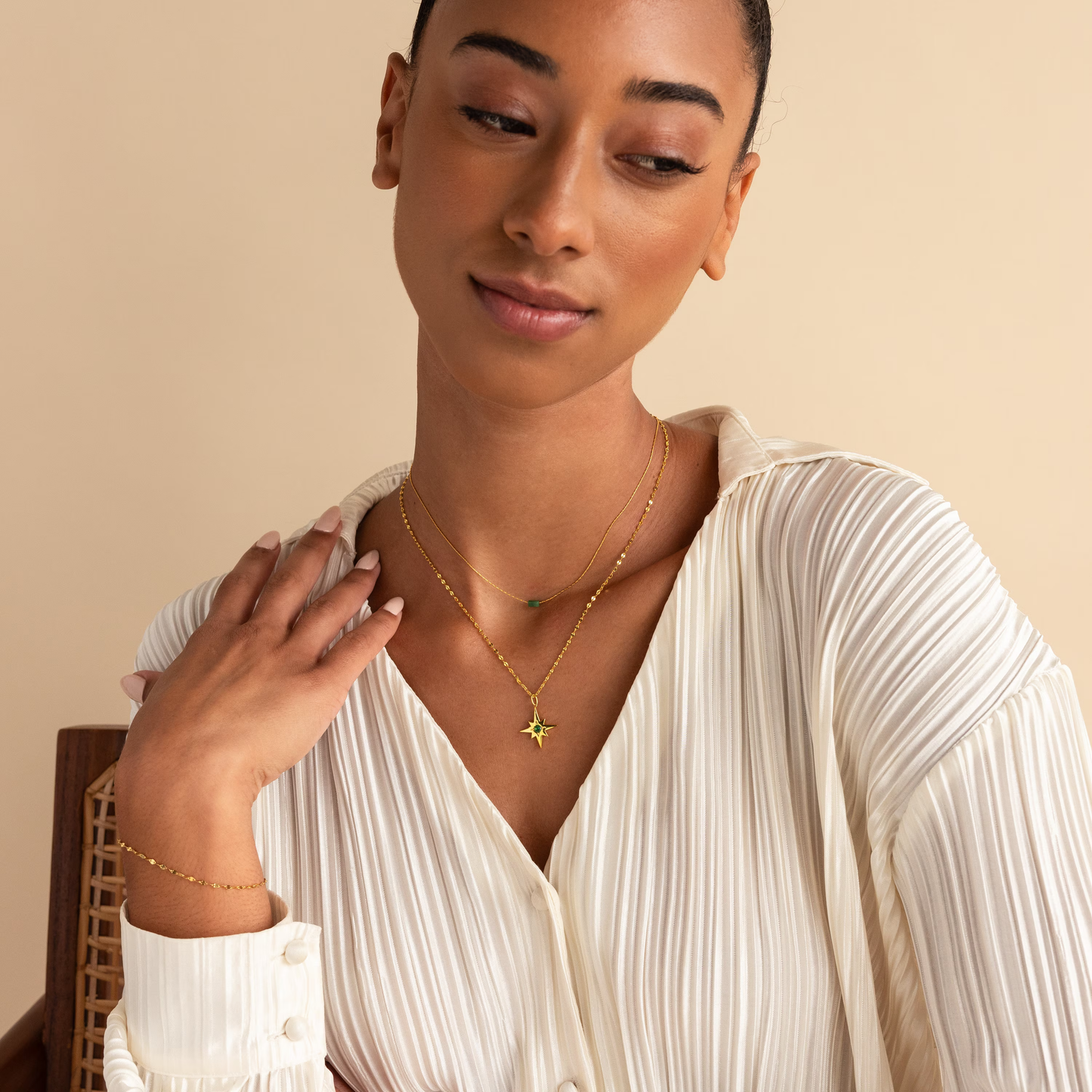 Collar con piedra de nacimiento de estrella