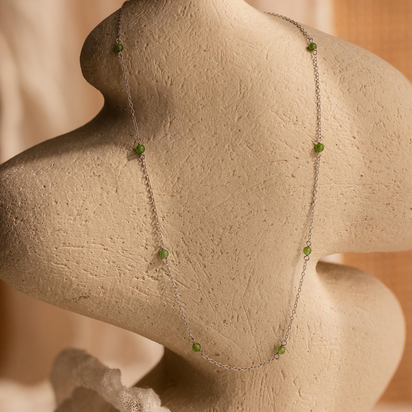 Delicado collar de jade