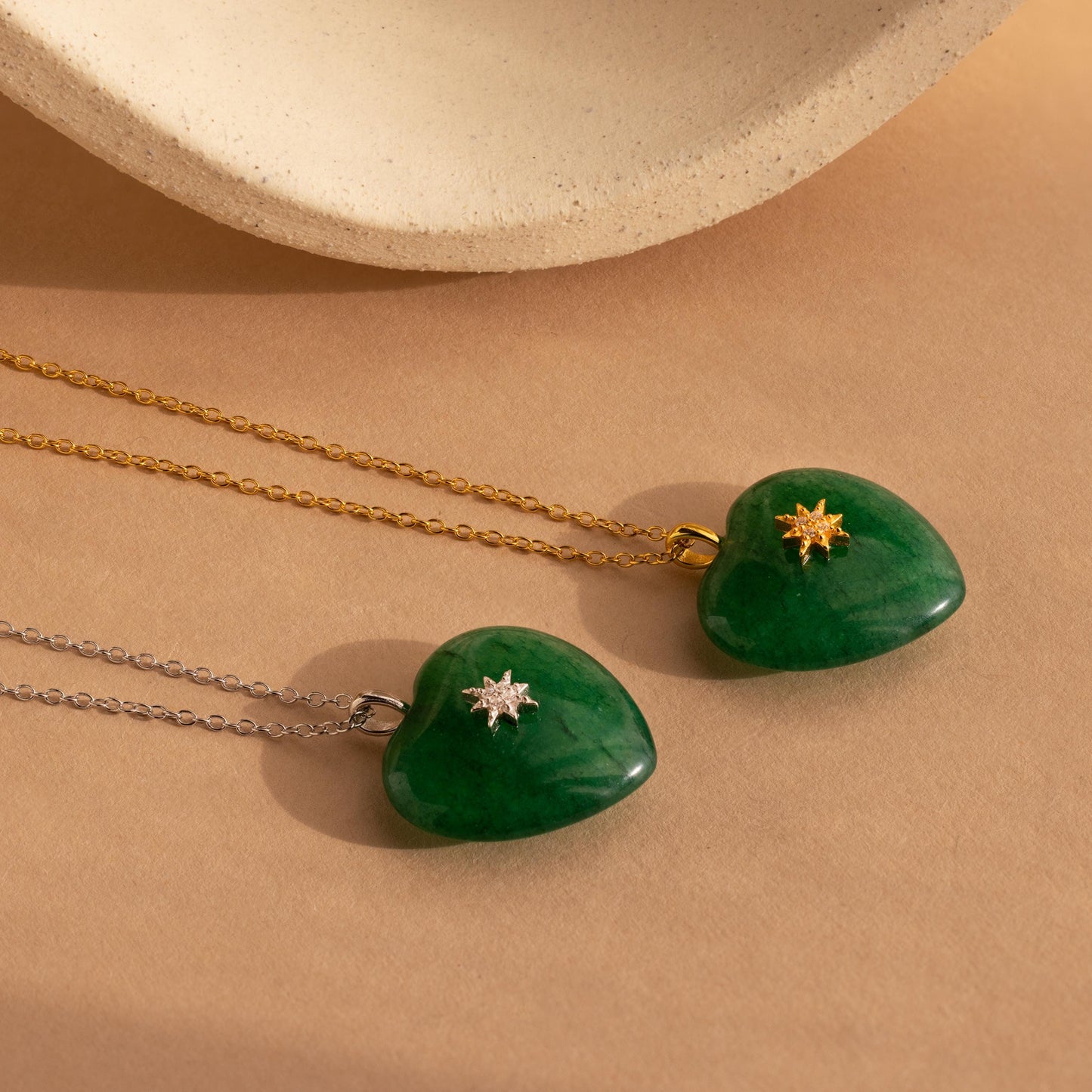 Collar de corazón de jade de la Estrella del Norte