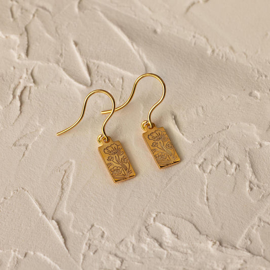 Pendientes rectangulares con flor de nacimiento
