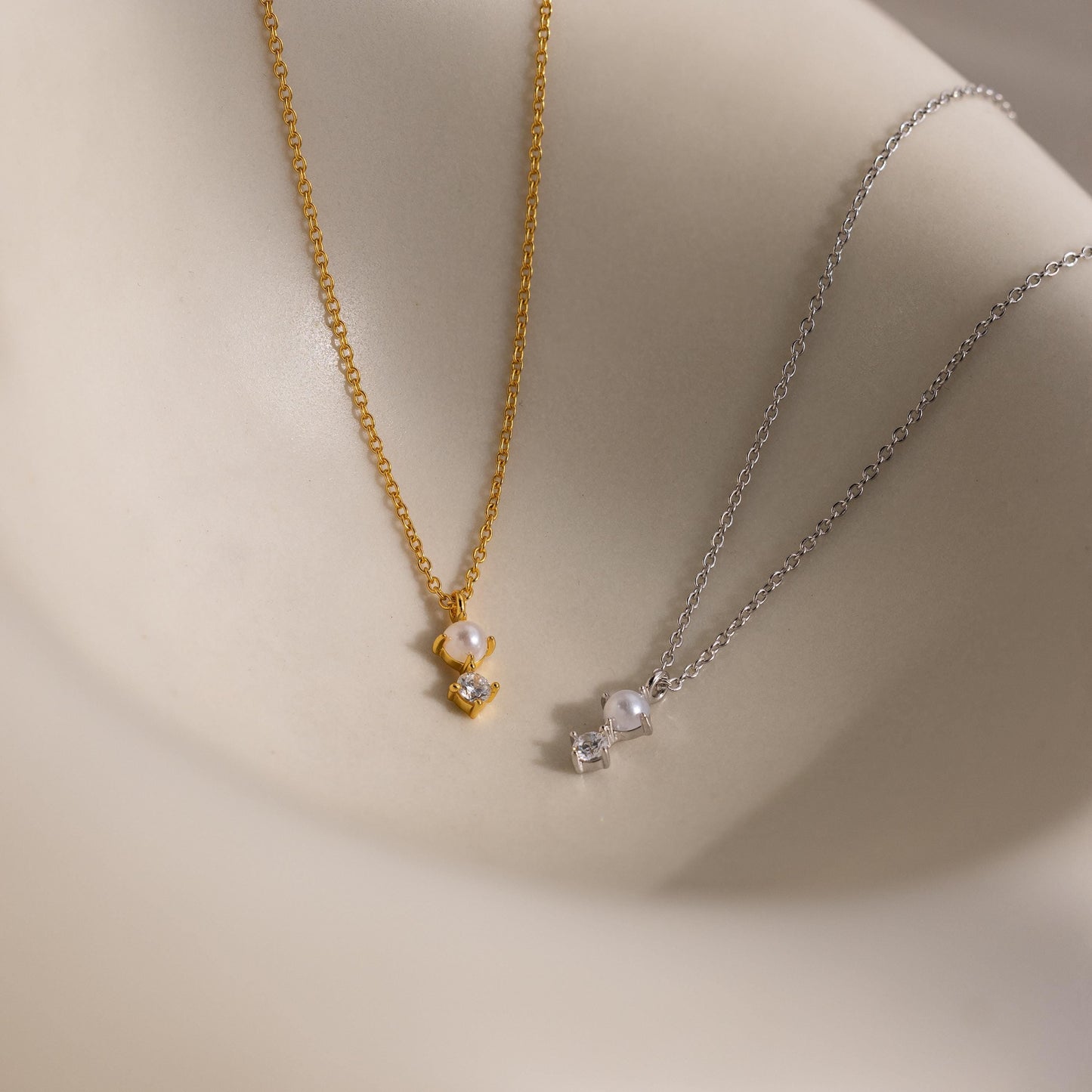 Collar de perla y diamante