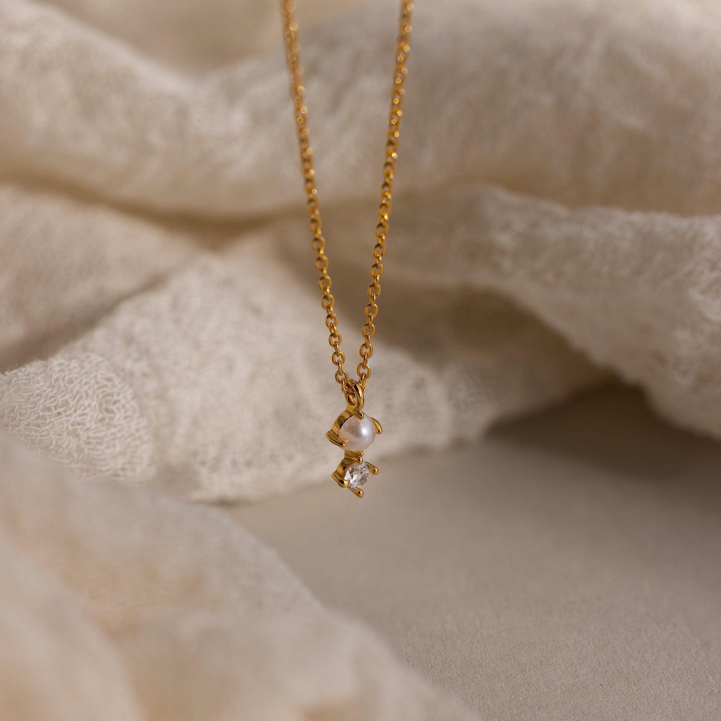 Collar de perla y diamante