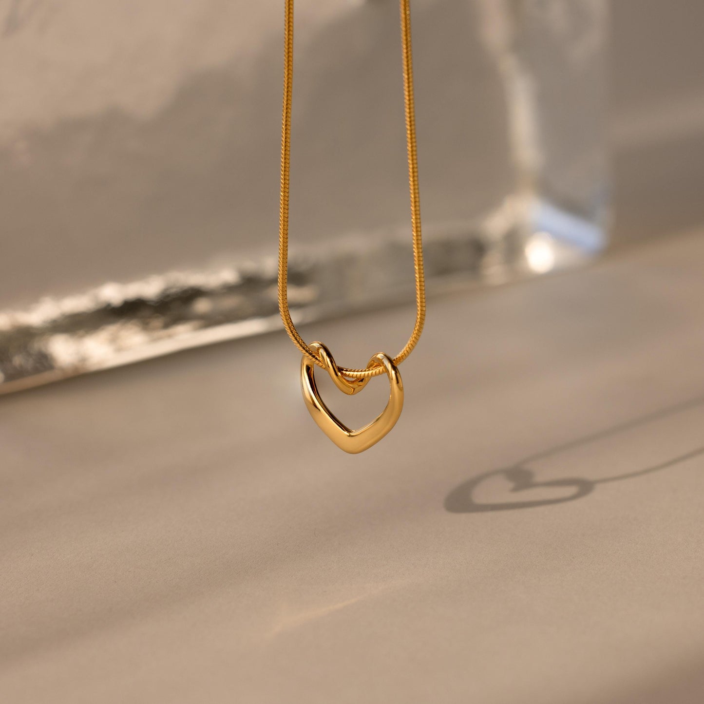 Collar de nudo de corazón