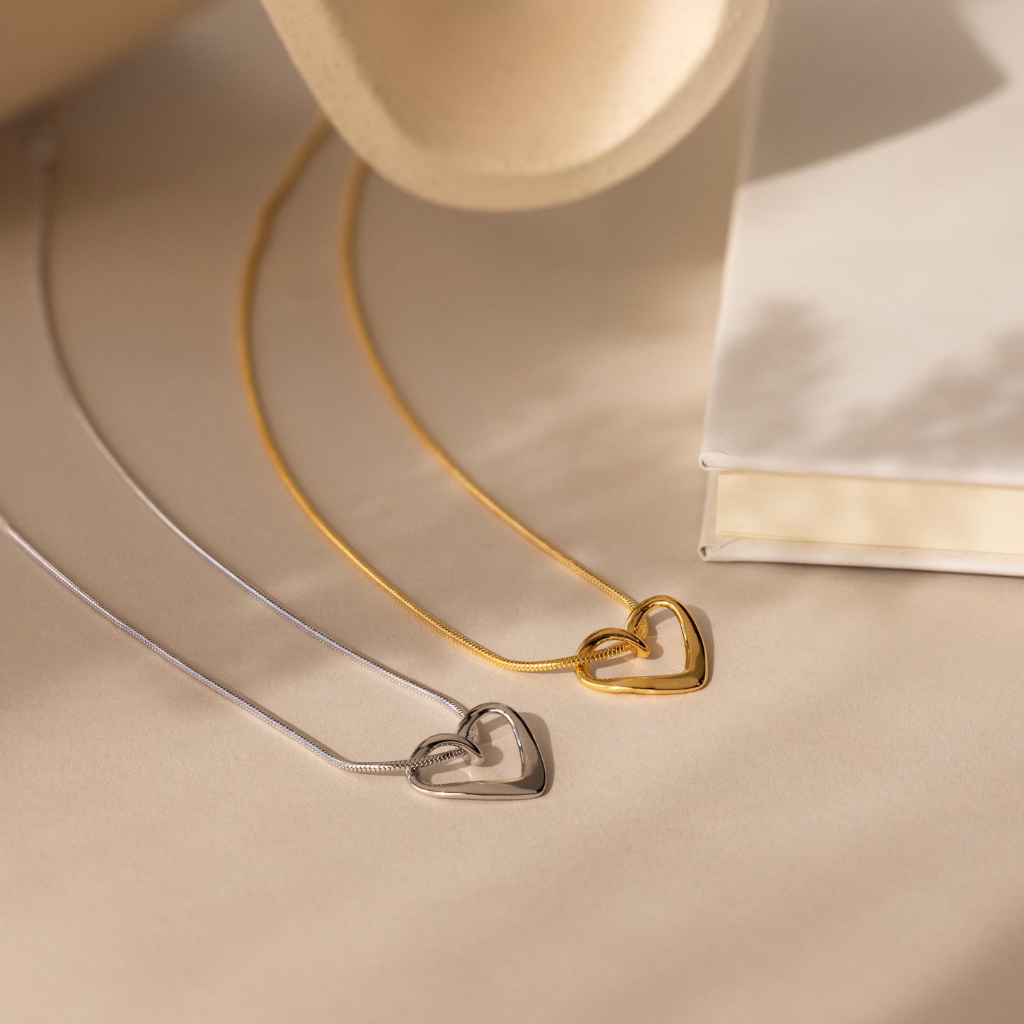Collar de nudo de corazón