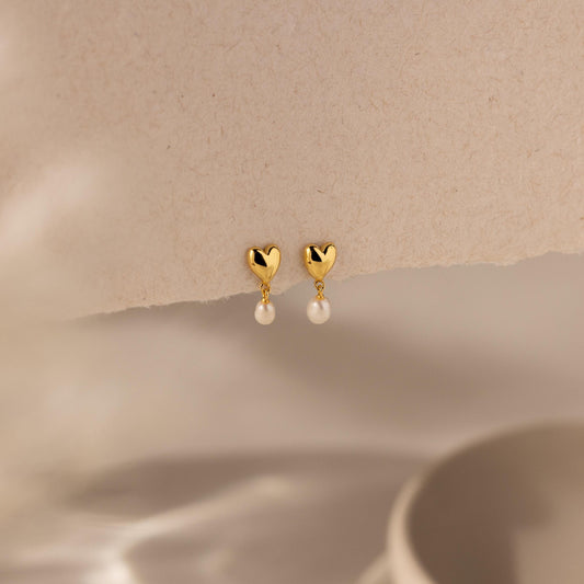 Pendientes colgantes de perla en forma de corazón