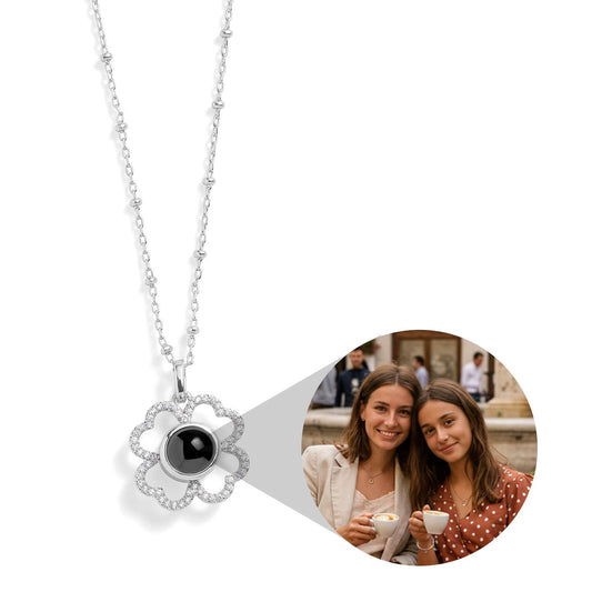 Collar con foto de trébol pavé personalizado