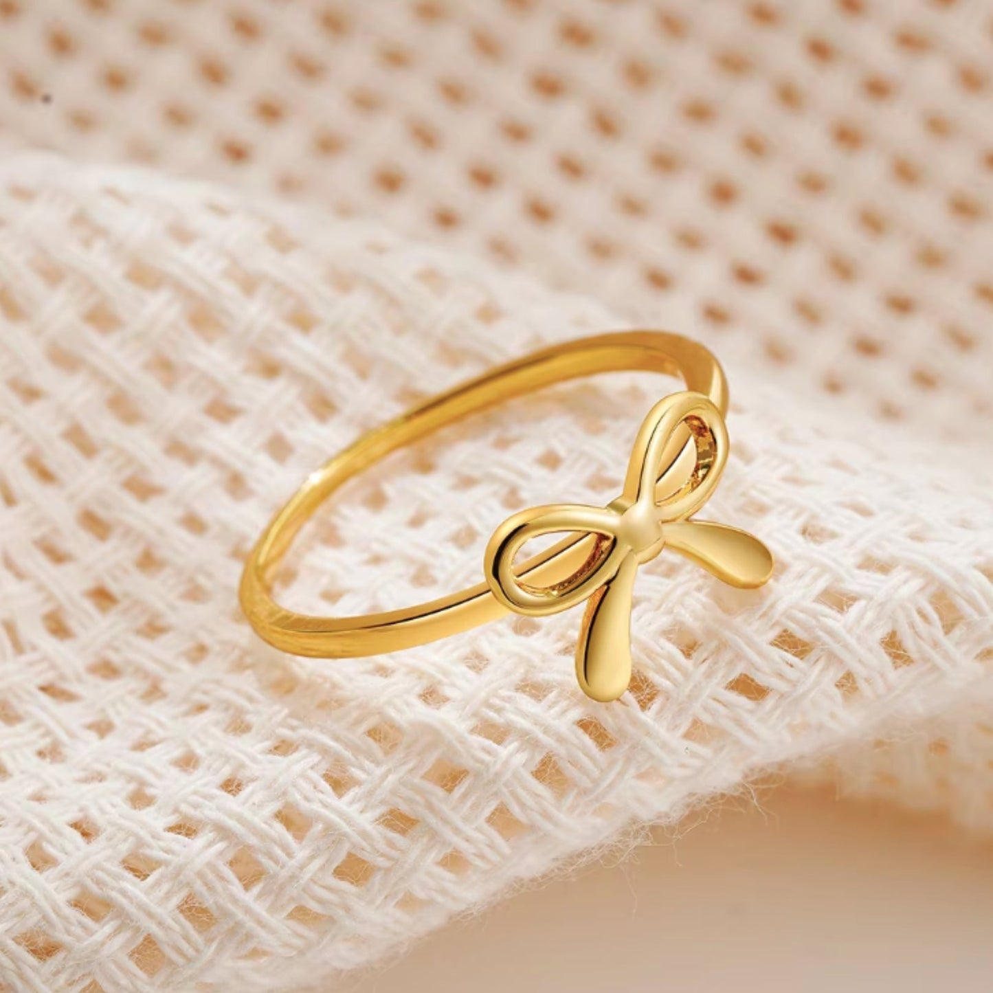 Ribbon Knot Ring
