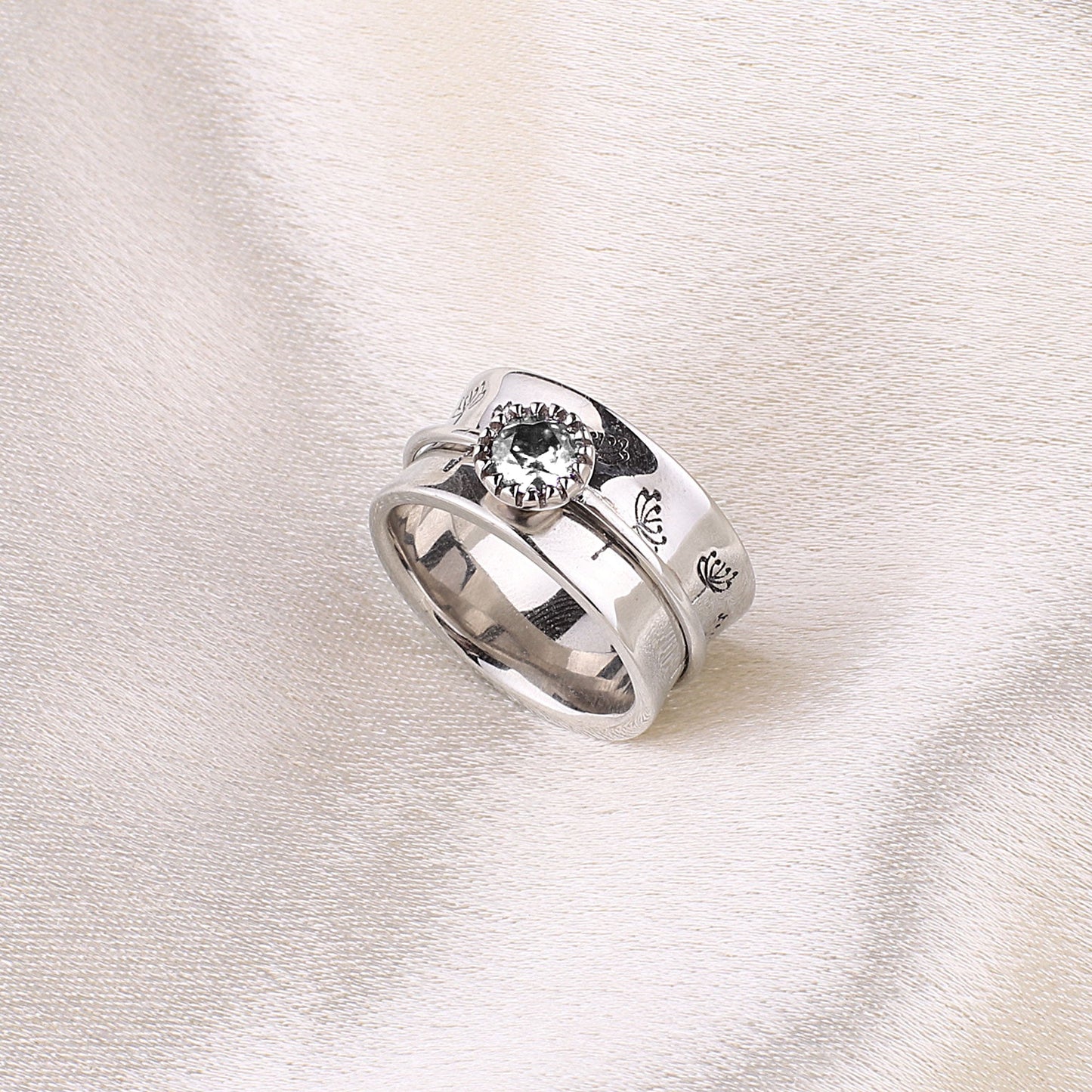 Silver Dandelion Birthstone Spinning Fidget Ring