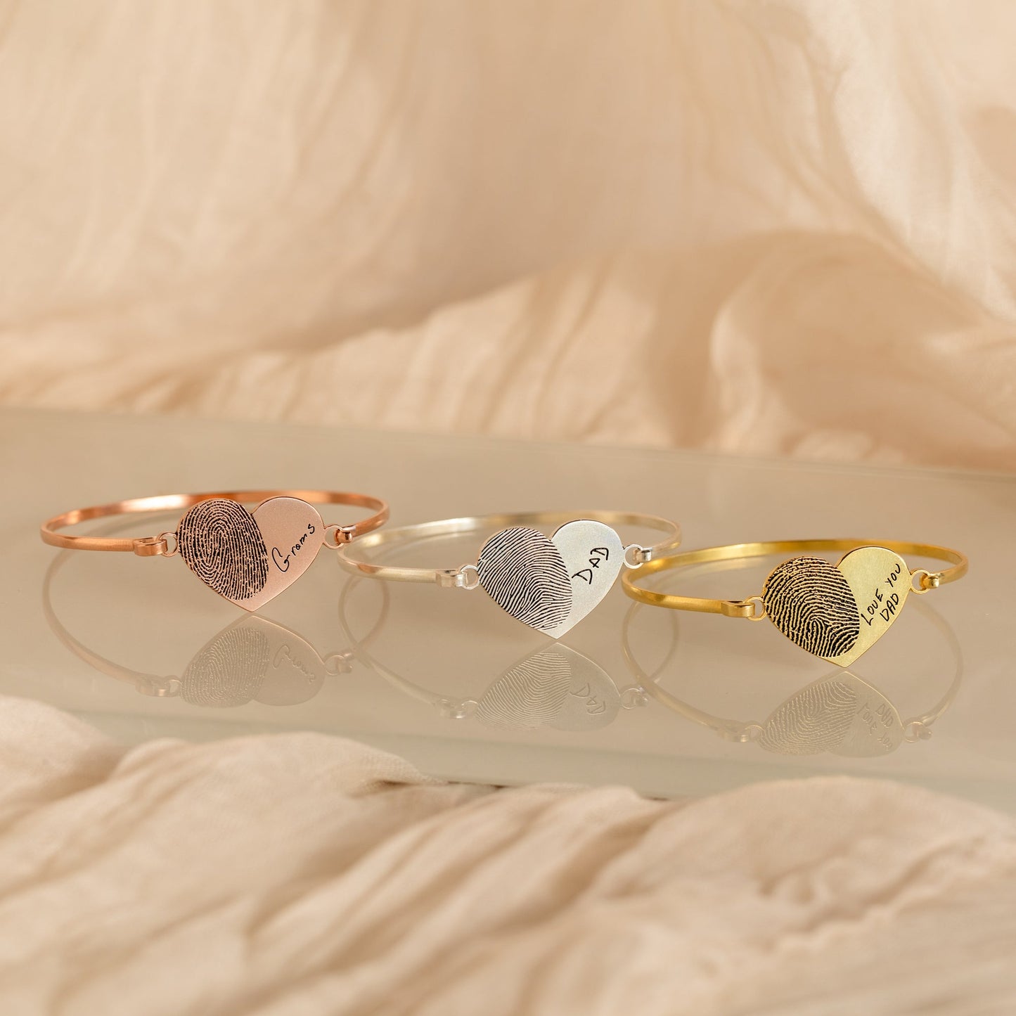 Brazalete de corazón con huella dactilar