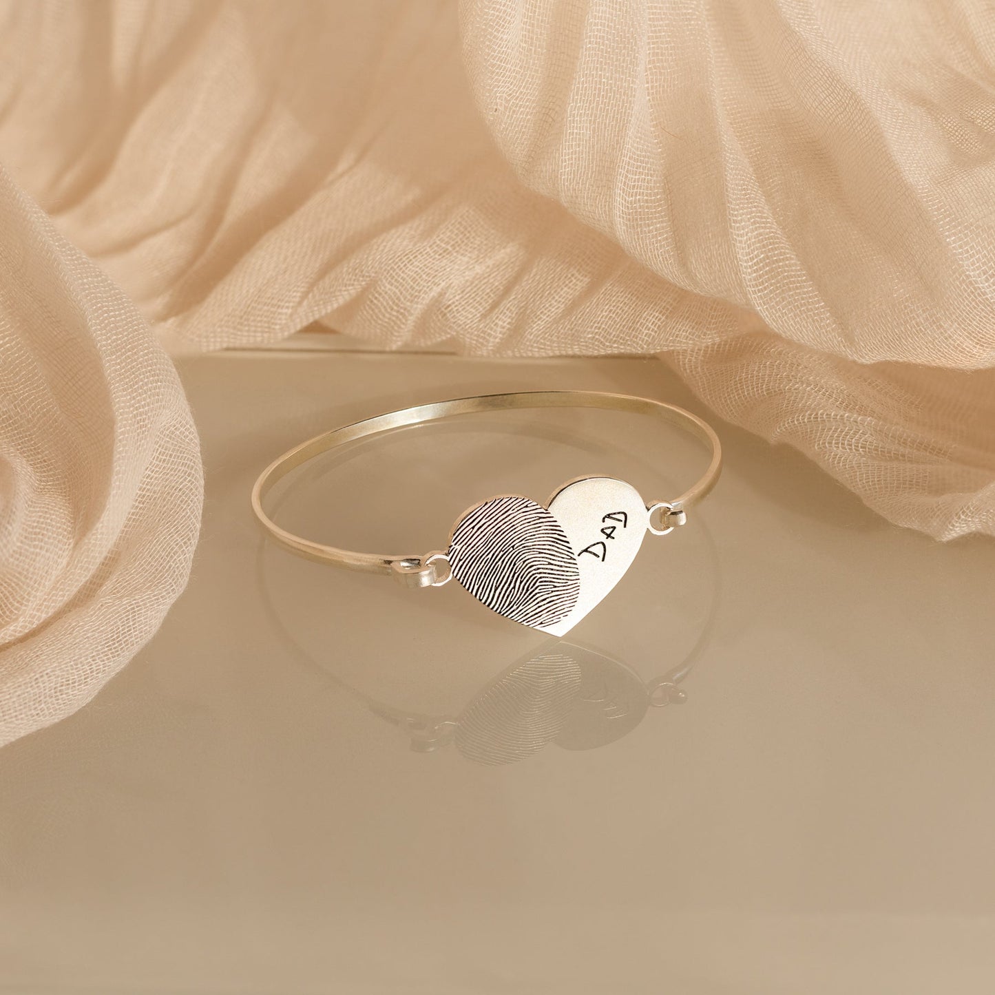 Brazalete de corazón con huella dactilar