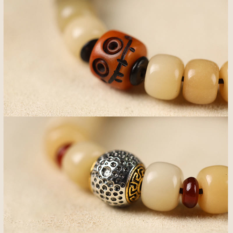 Pulsera de sabiduría Om Mani Padme Hum con semillas de Bodhi naturales de Buda y el Señor del Bosque Cadáver